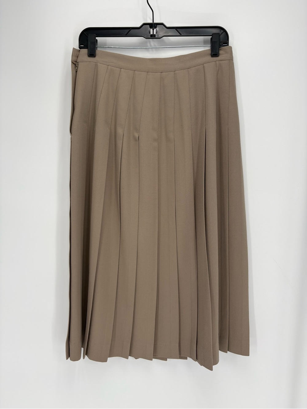 🪭 Jos. A. Bank Tan Pleated Midi Skirt - Picture 5 of 5